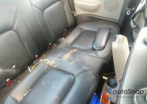 2002 Volkswagen New Beetle Glx from USA, damaged, VIN 3VWDD21C12M423922